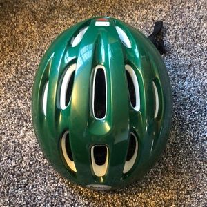 Bicycle helmet